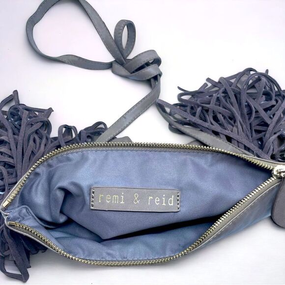 Fringe Hippie Purse l Crossbody Shoulder l Adjustable strap l Zip closure l VGUC - Picture 7 of 15